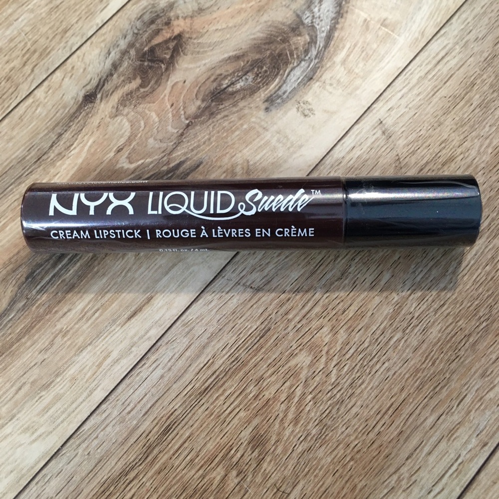 New! NYX Liquid Suede Cream Lipstick Club Hopper